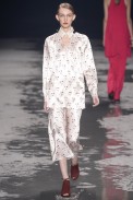 desfile-andreamarques-fashionrio-inv2014-08