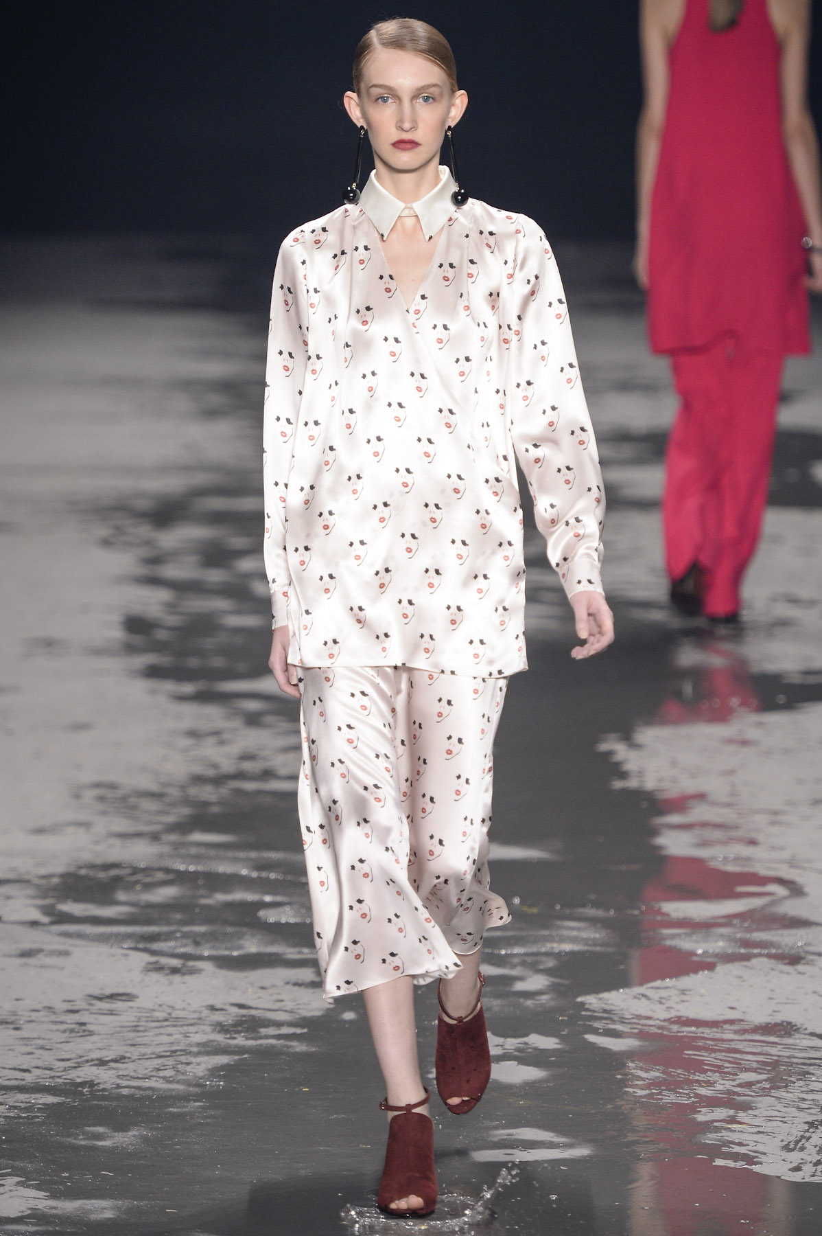 desfile-andreamarques-fashionrio-inv2014-08