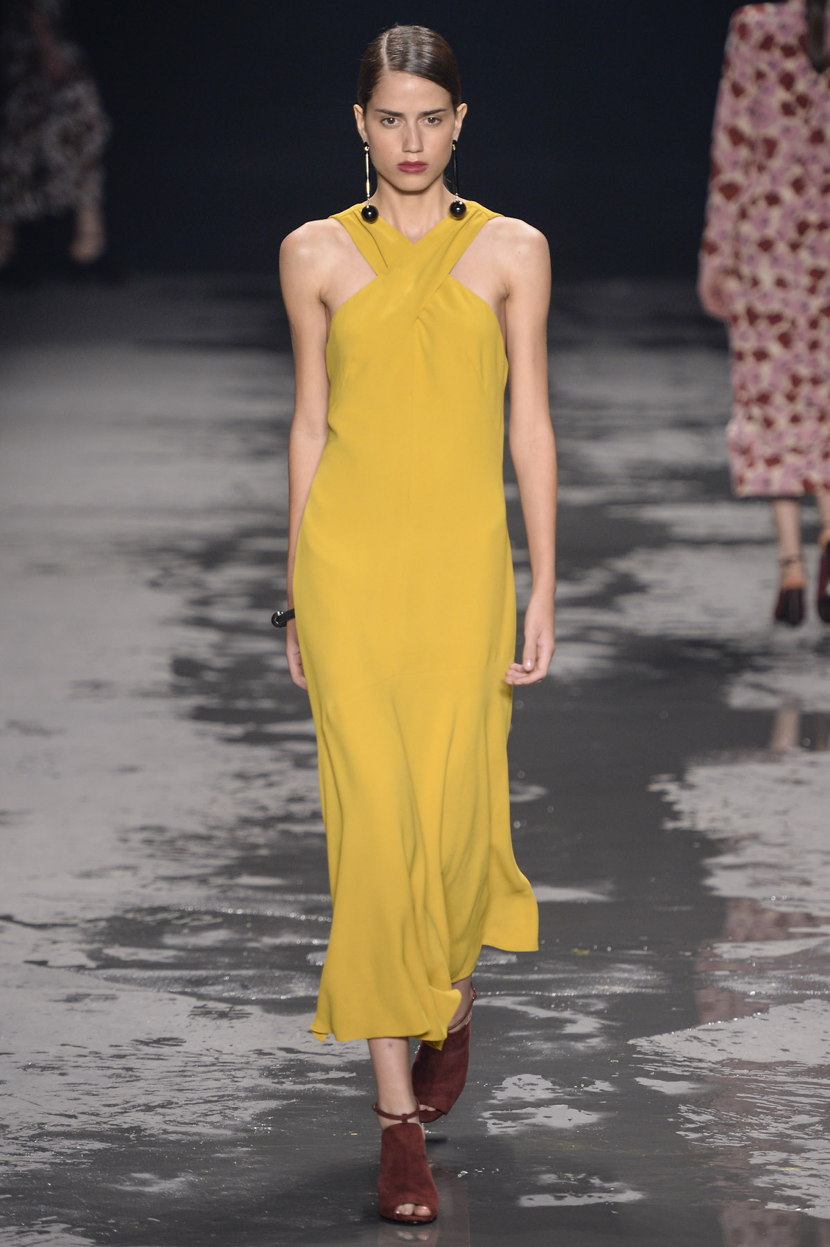 desfile-andreamarques-fashionrio-inv2014-11