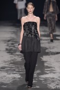 desfile-andreamarques-fashionrio-inv2014-15