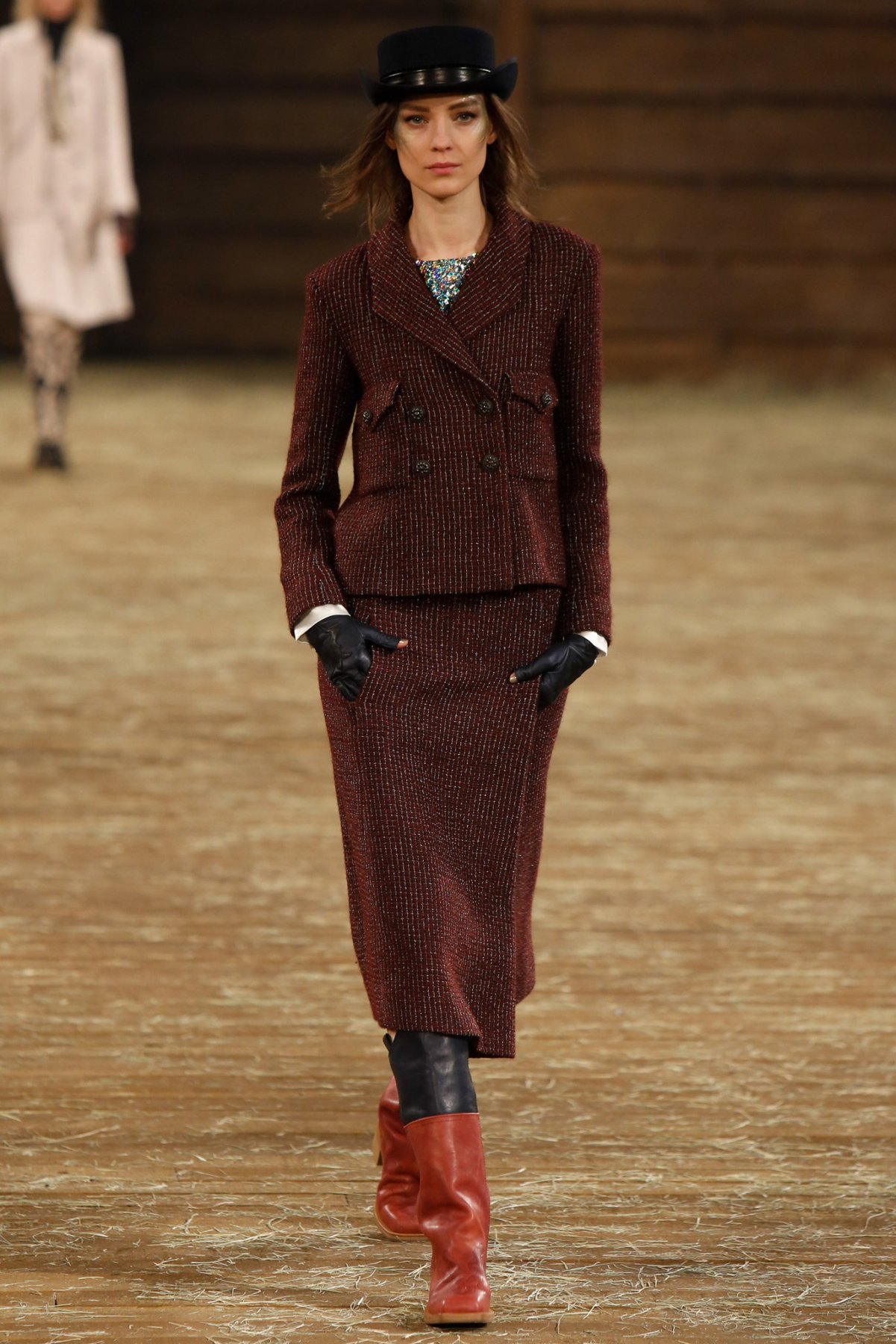 chanel-pre-fall-2014-02
