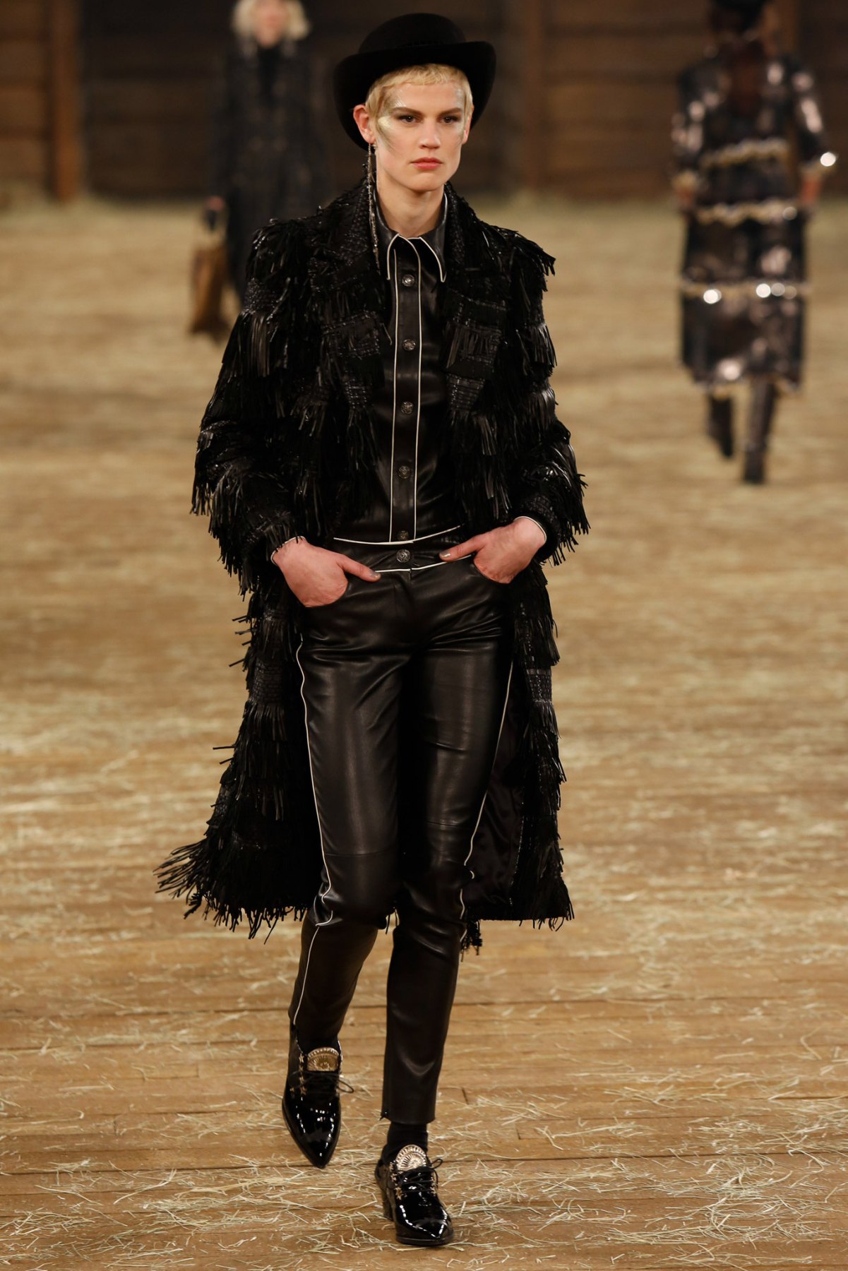 chanel-pre-fall-2014-20