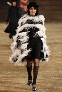 chanel-pre-fall-2014-40