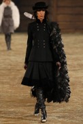 chanel-pre-fall-2014-41