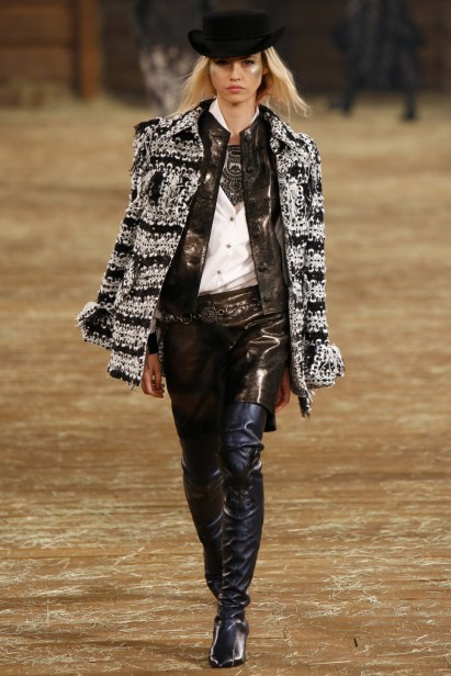 chanel-pre-fall-2014-44