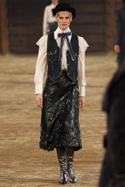 chanel-pre-fall-2014-69