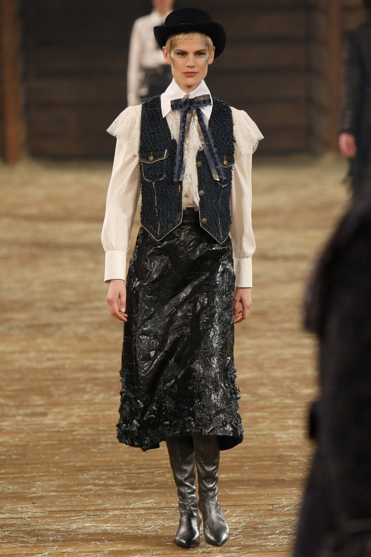 chanel-pre-fall-2014-69