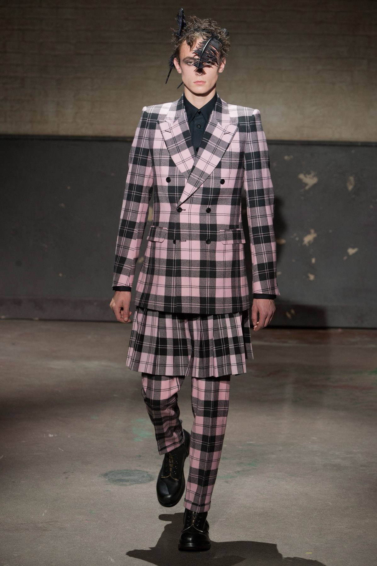 alexandermcqueen-MEN-london-inv2014-15