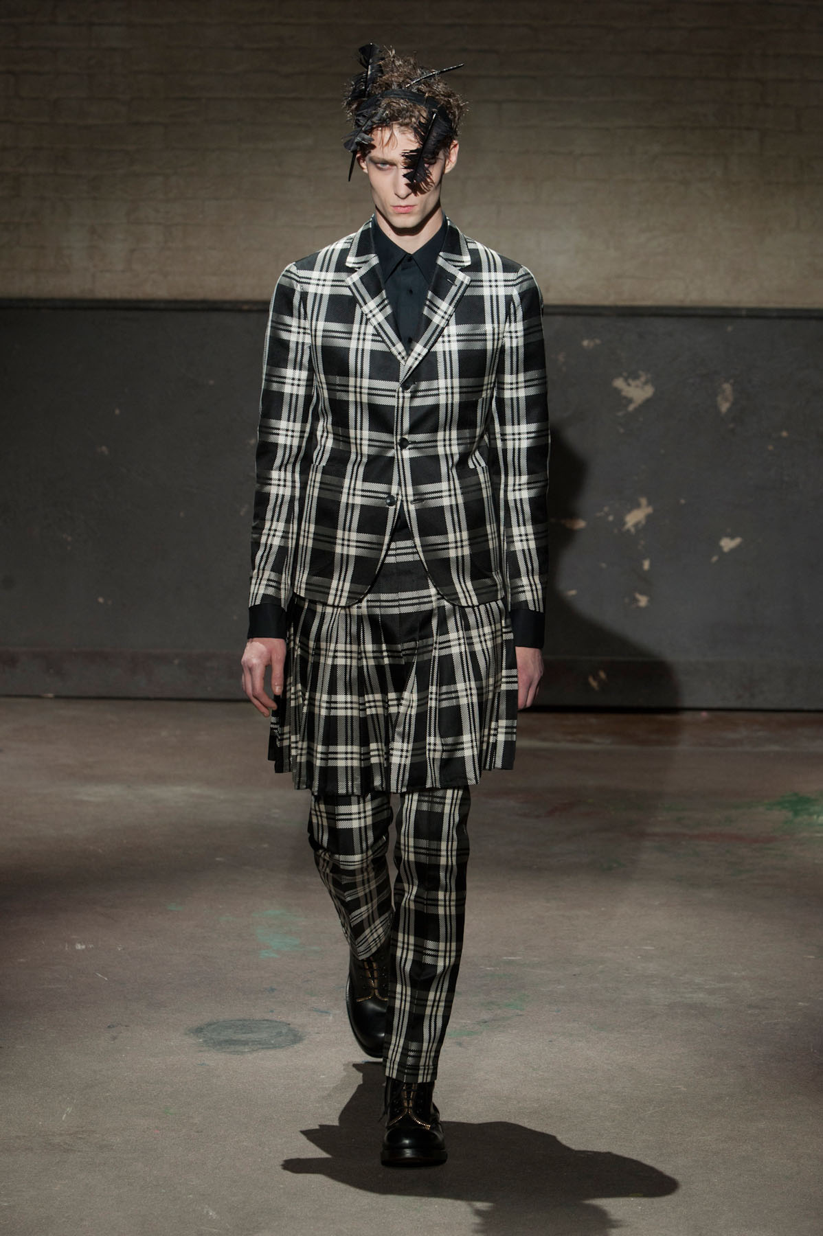 alexandermcqueen-MEN-london-inv2014-17