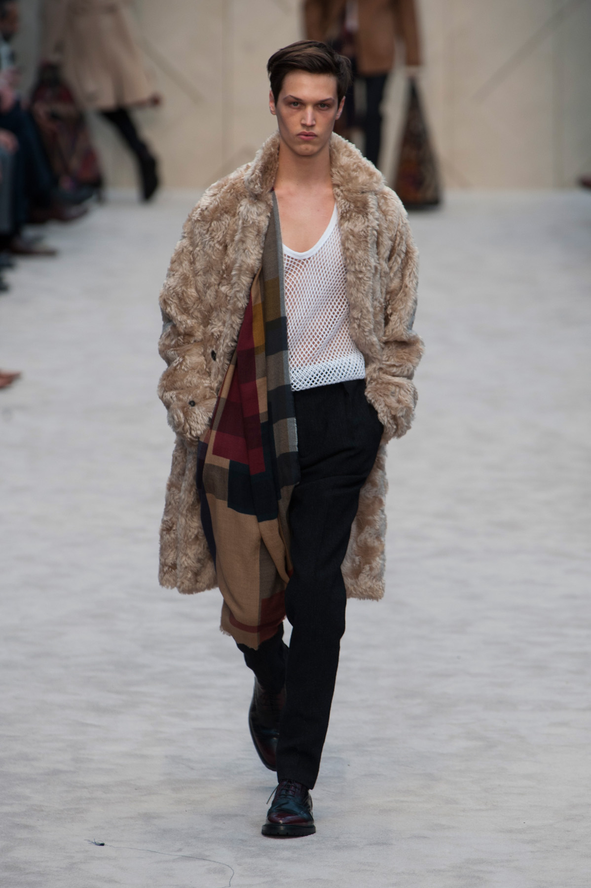 burberry-MEN-london-inv2014-14