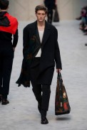 burberry-MEN-london-inv2014-23