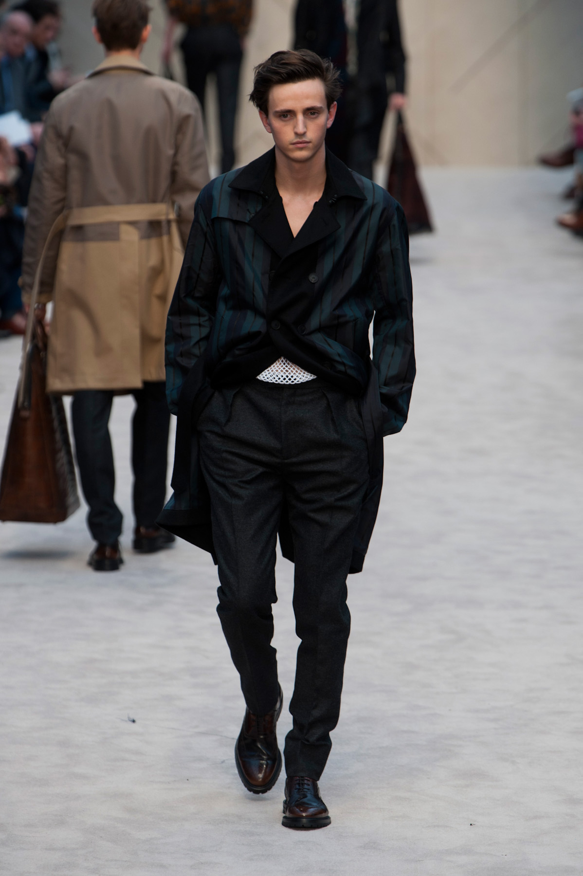 burberry-MEN-london-inv2014-37