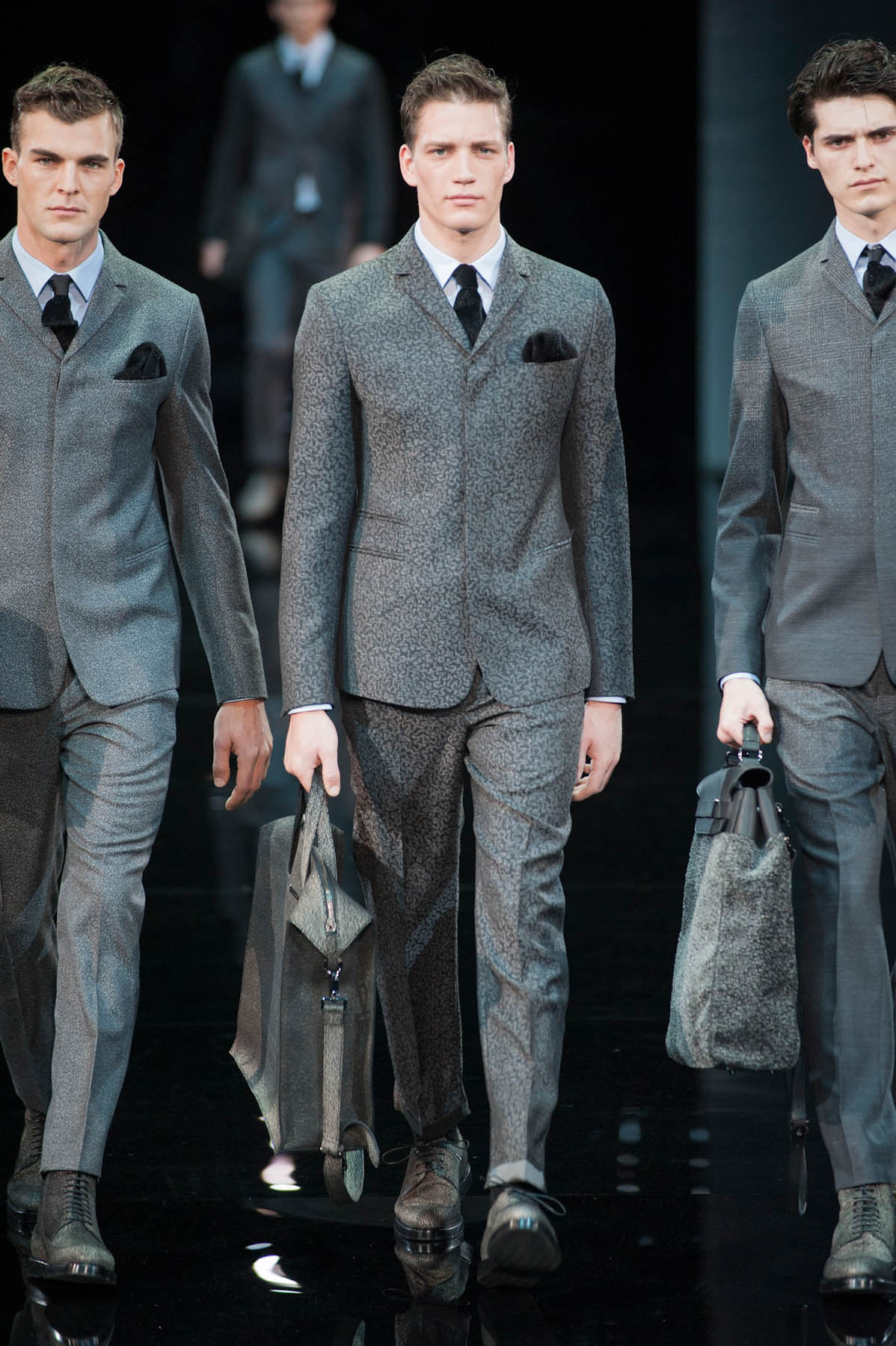 emporioarmani-MEN-milao-inv2014-3