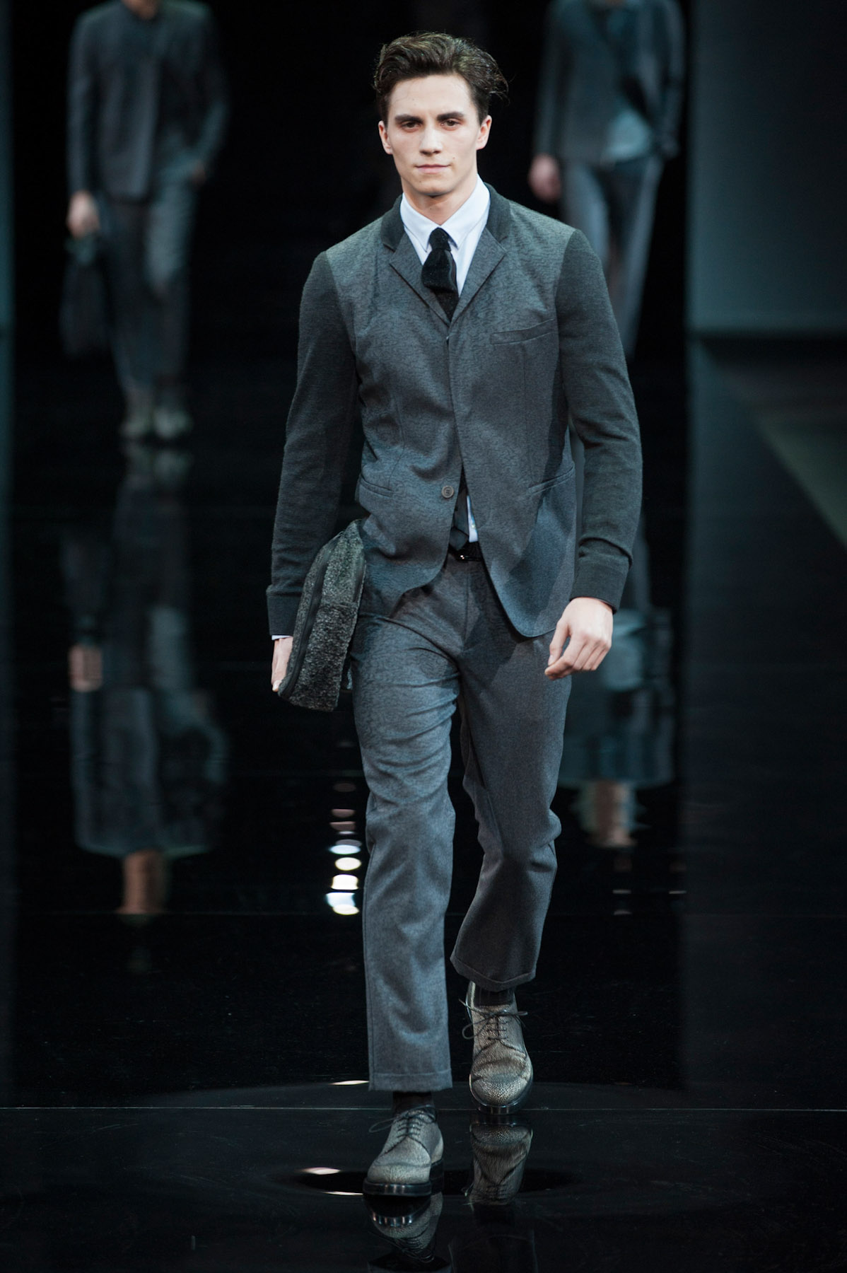 emporioarmani-MEN-milao-inv2014-5