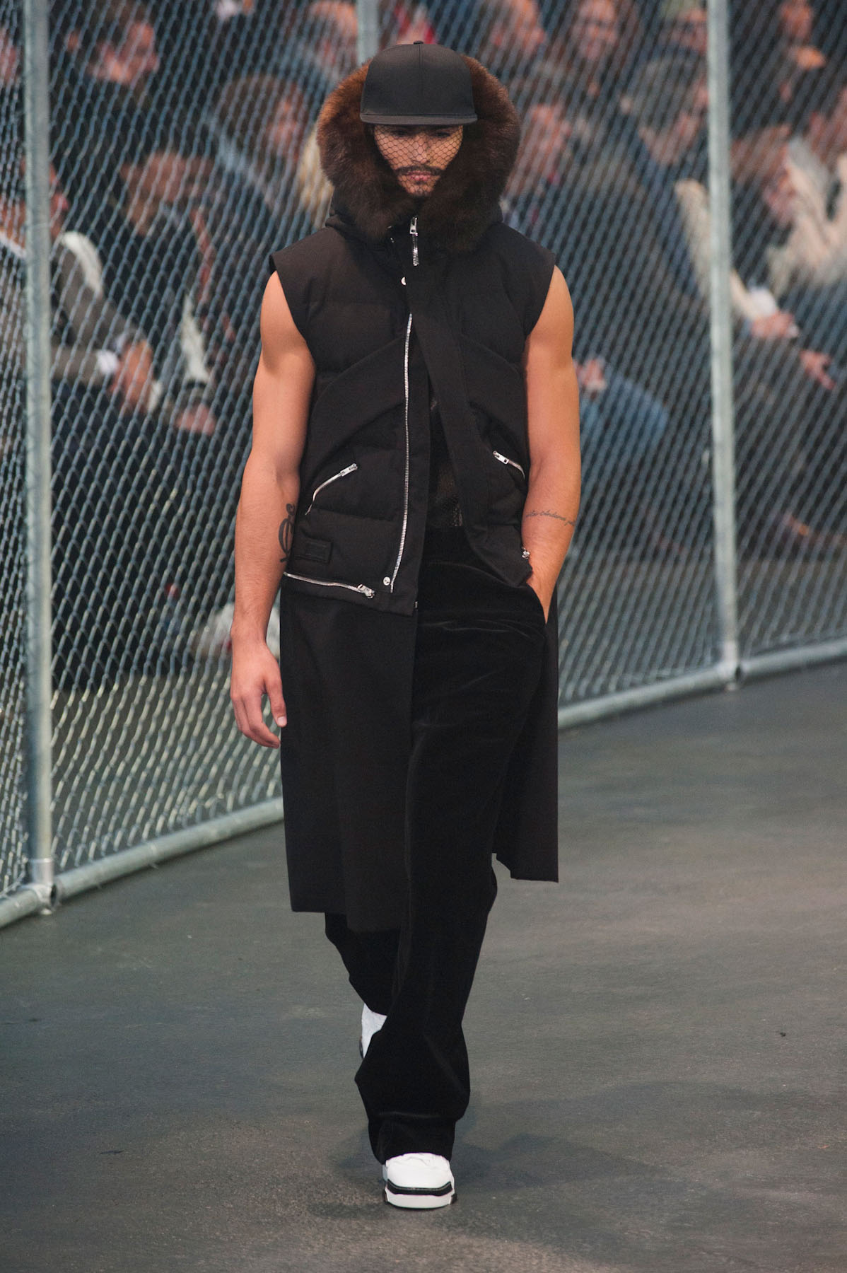 givenchy-MEN-paris-inv2014-26