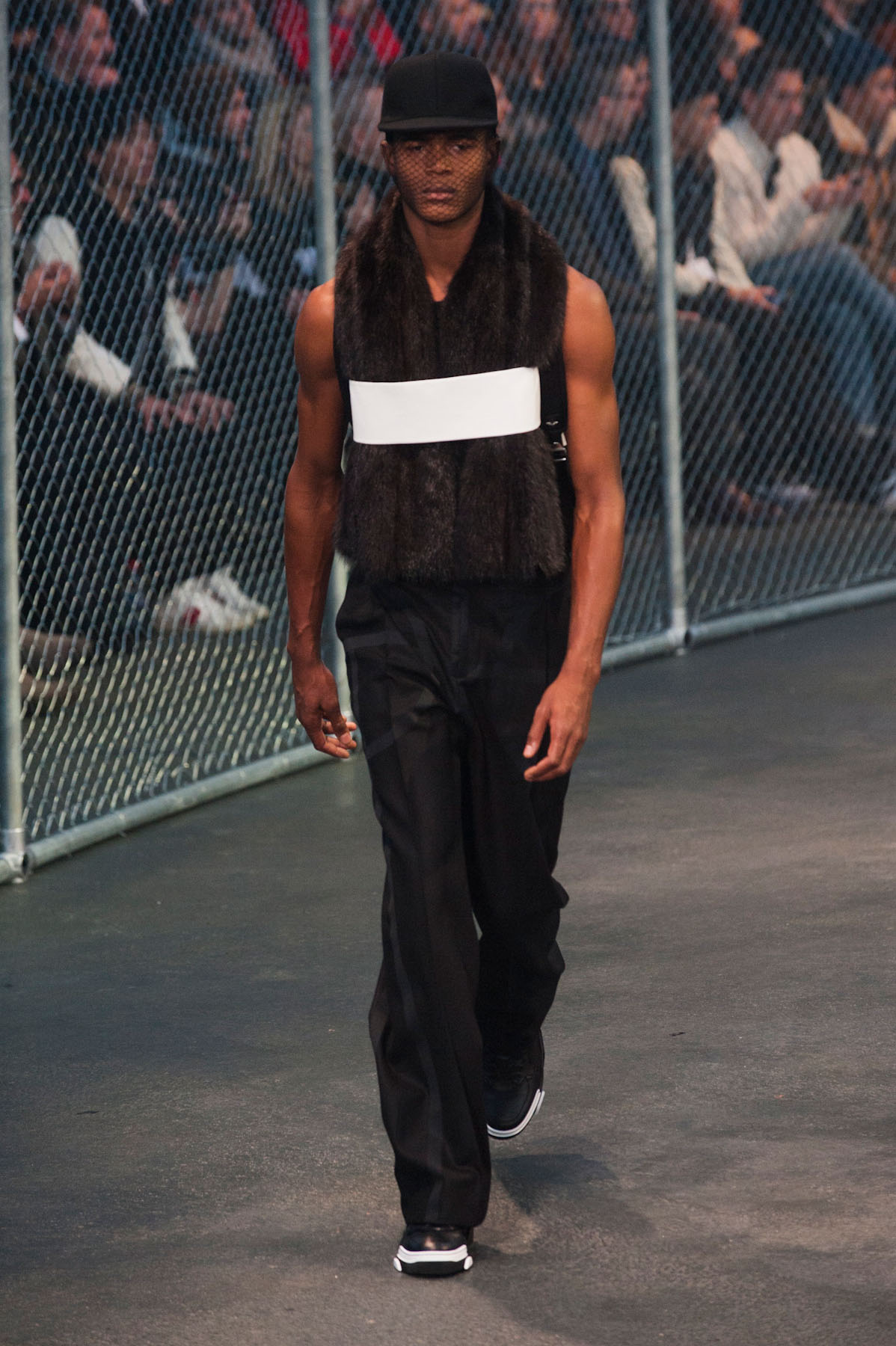 givenchy-MEN-paris-inv2014-48