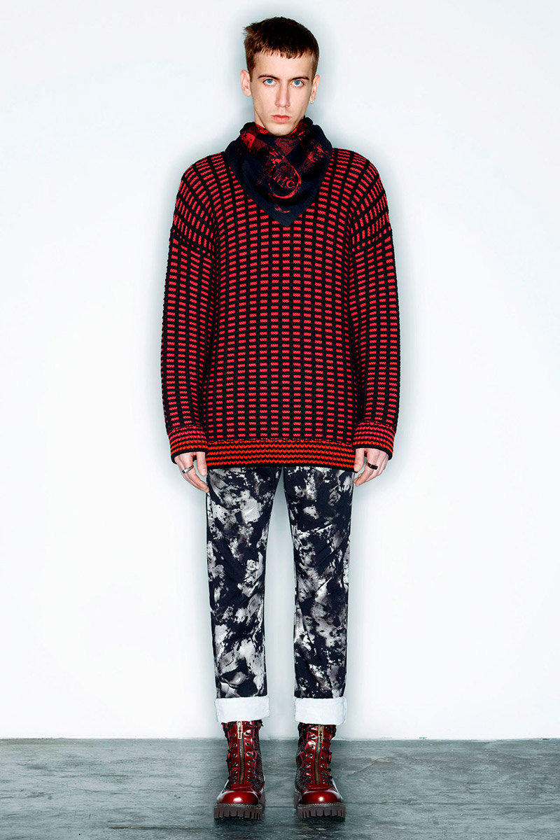 mcqueen-men-paris-verao2014-19