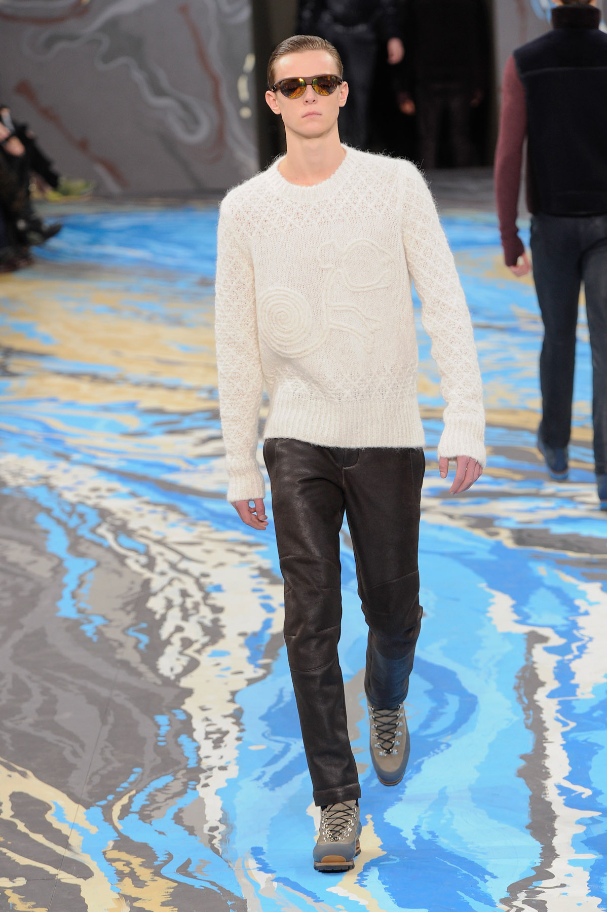 vuitton-MEN-paris-inv2014-27