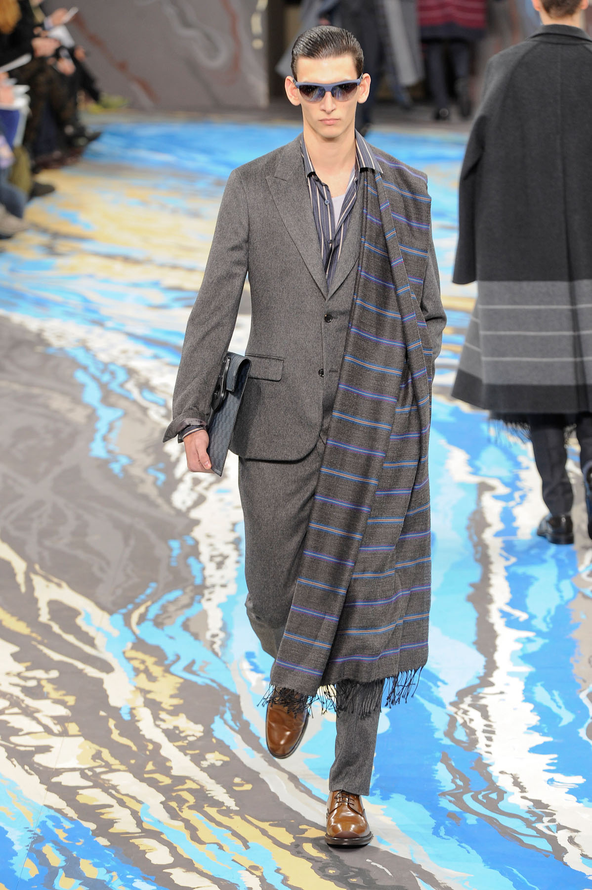 vuitton-MEN-paris-inv2014-3