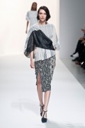 chalayan-inv2015-paris-17