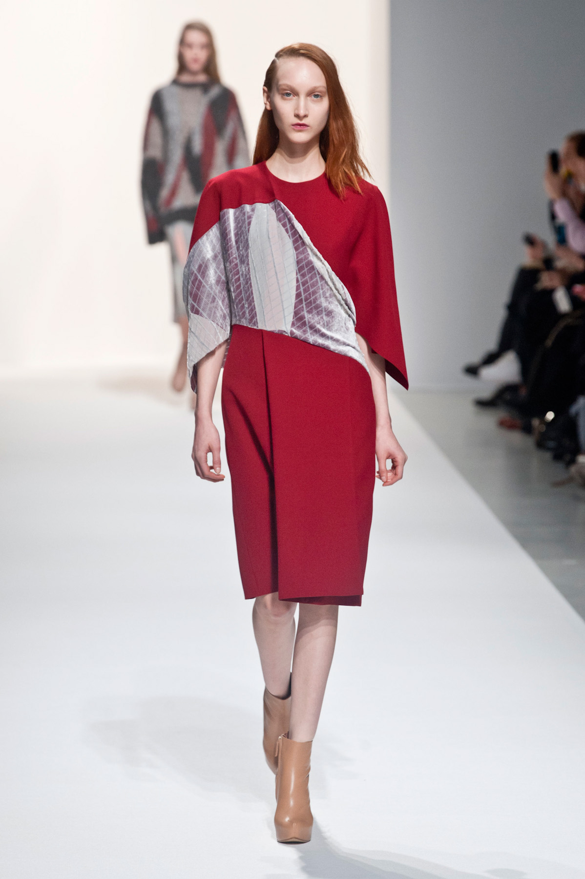 chalayan-inv2015-paris-22