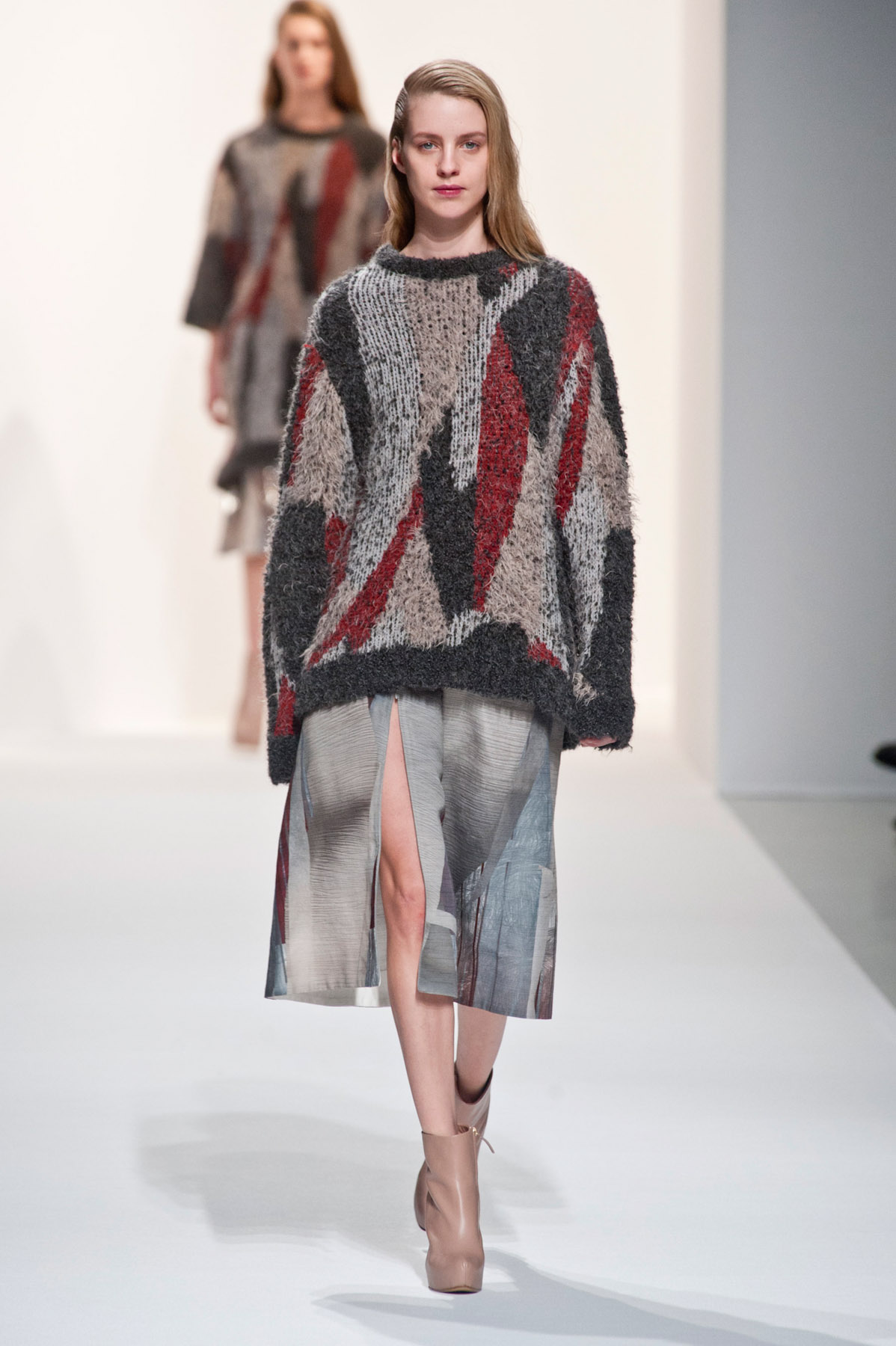 chalayan-inv2015-paris-23