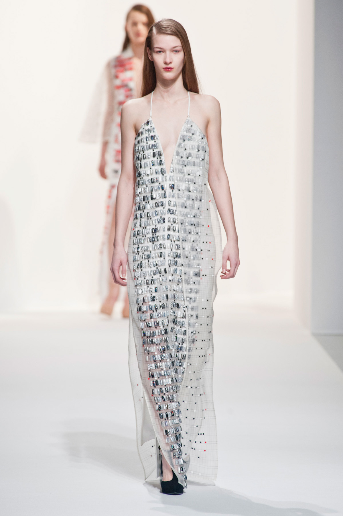 chalayan-inv2015-paris-39