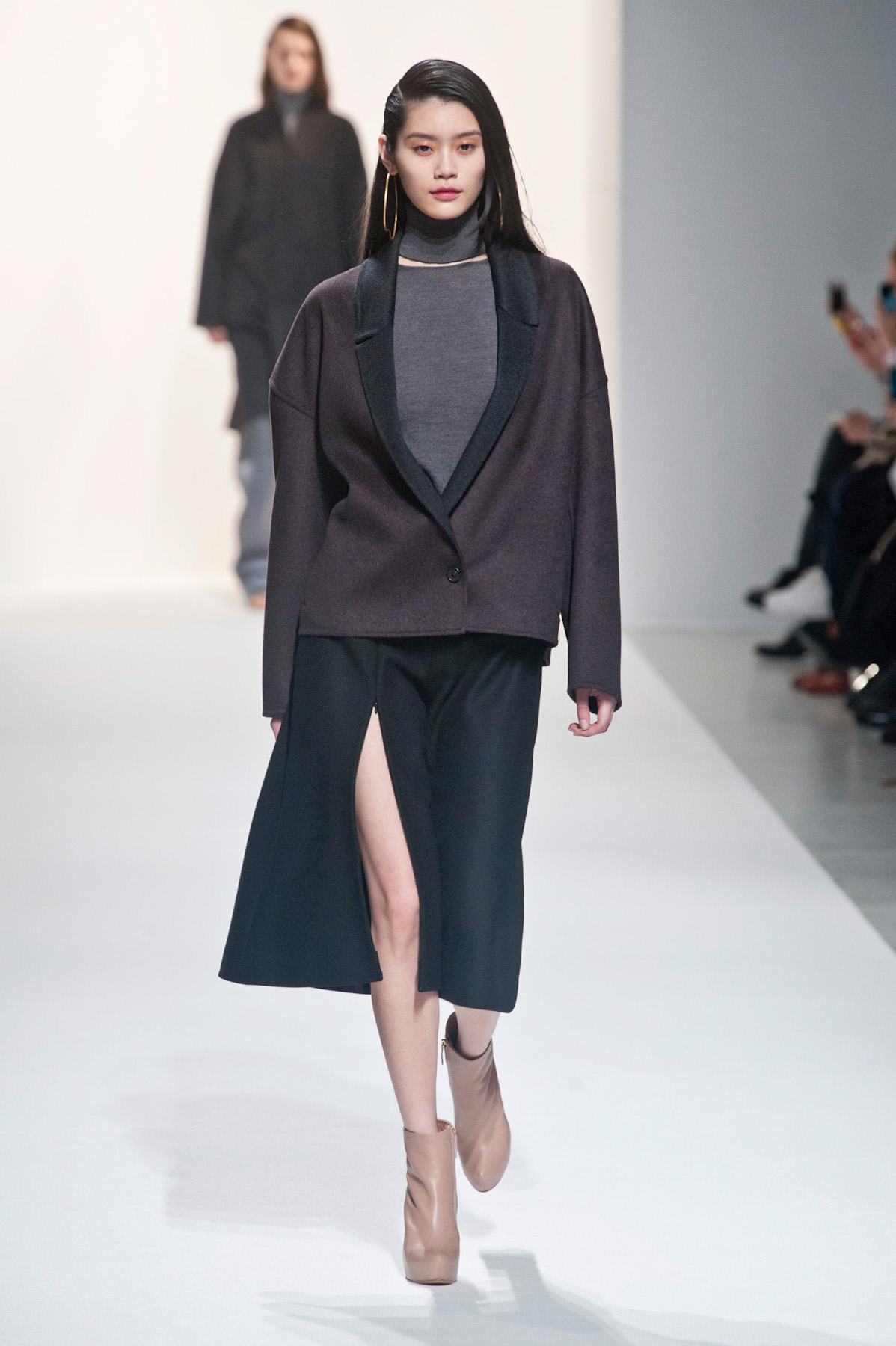 chalayan-inv2015-paris-6