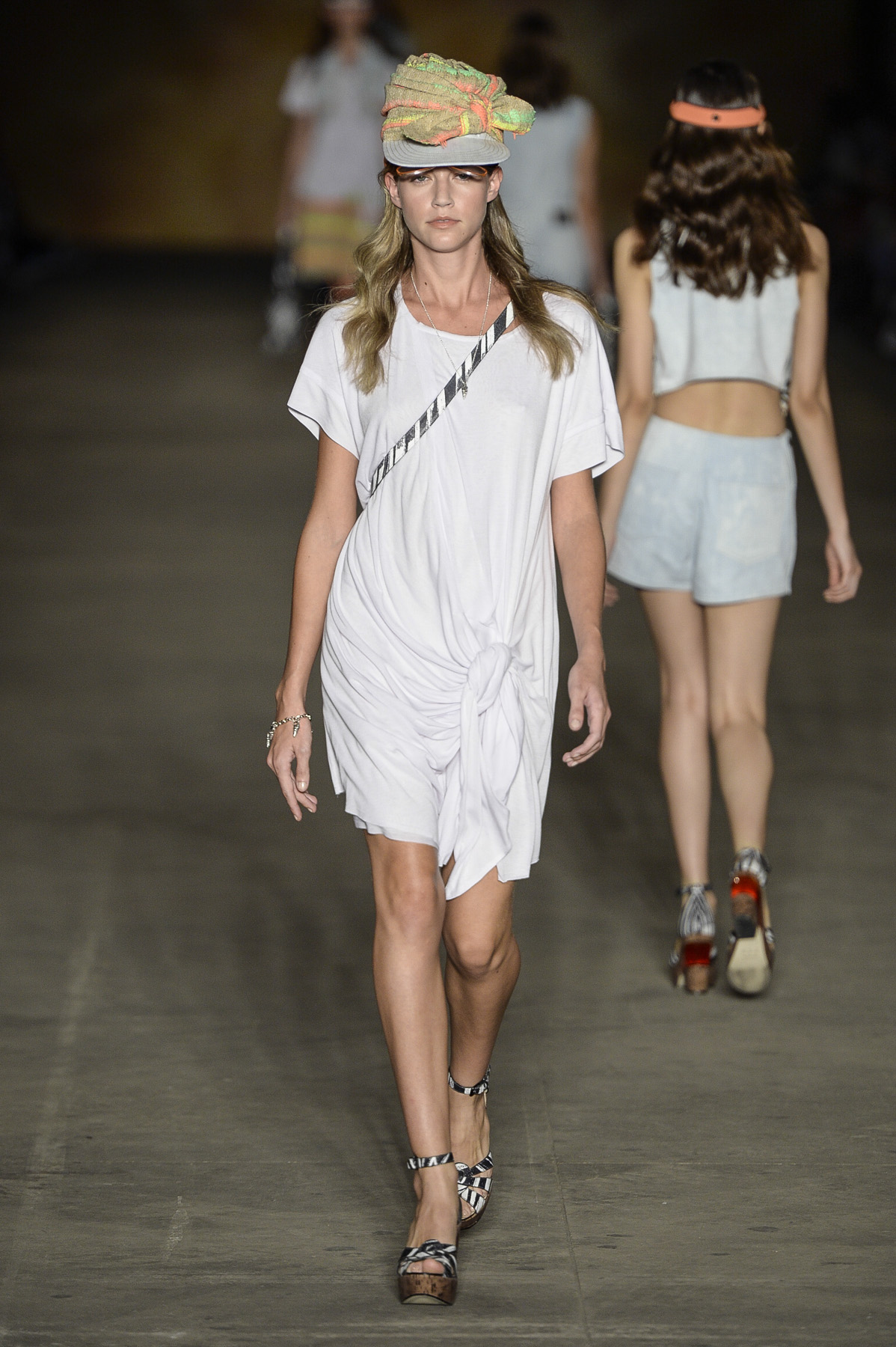 2ndfloor-desfile-fr-verao2015-03