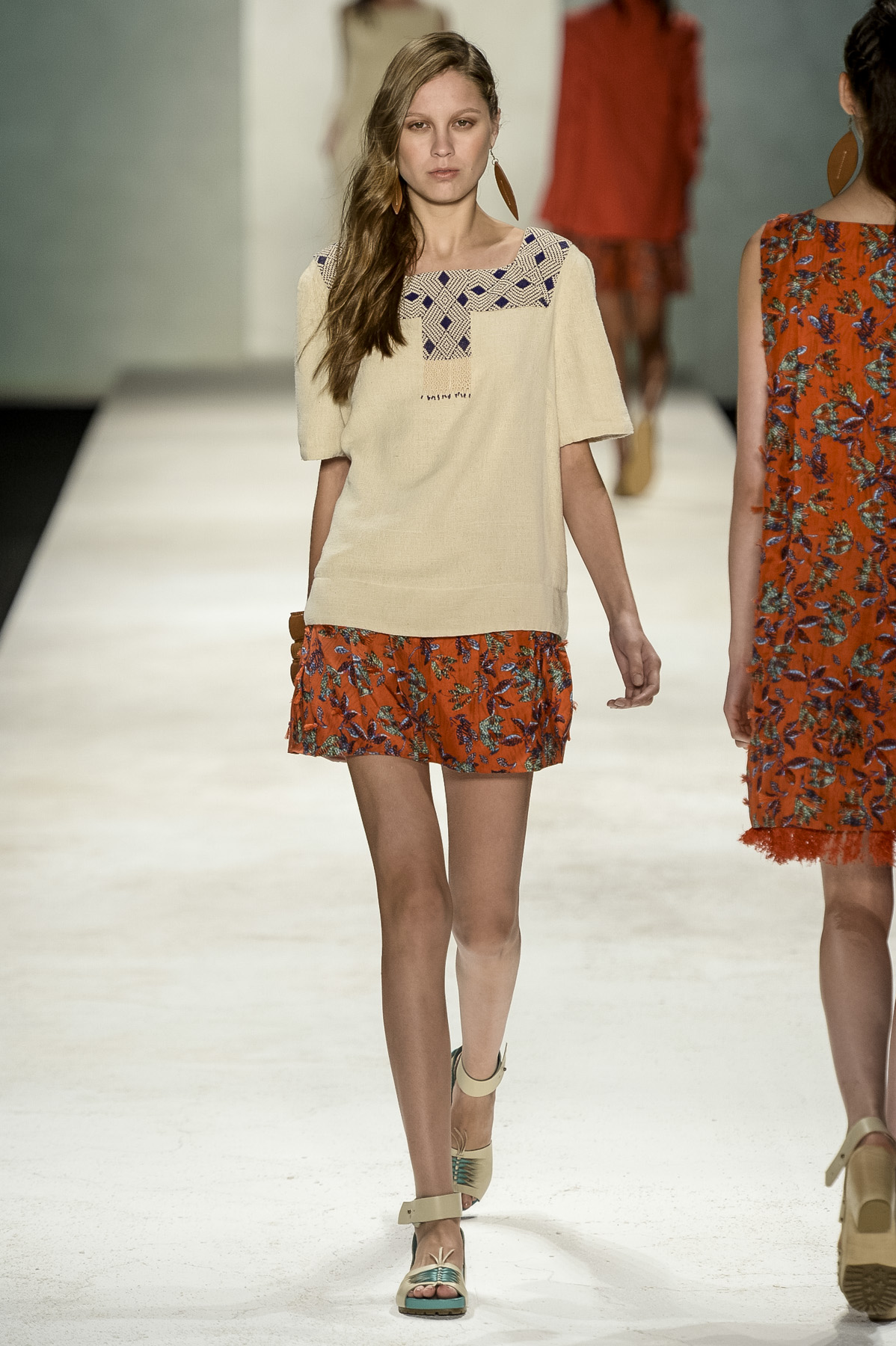 cantao-desfile-fr-verao2015-12