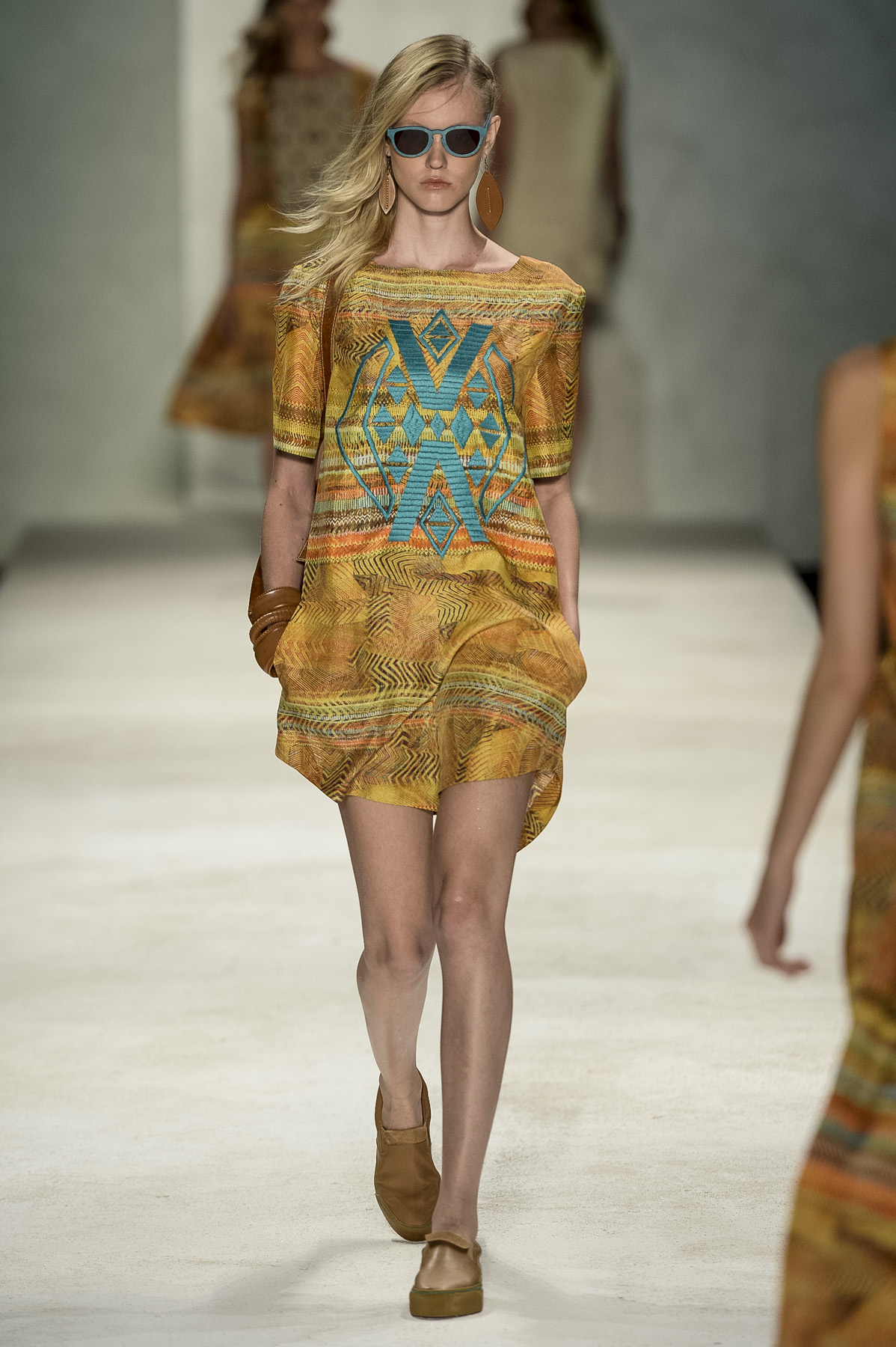 cantao-desfile-fr-verao2015-32