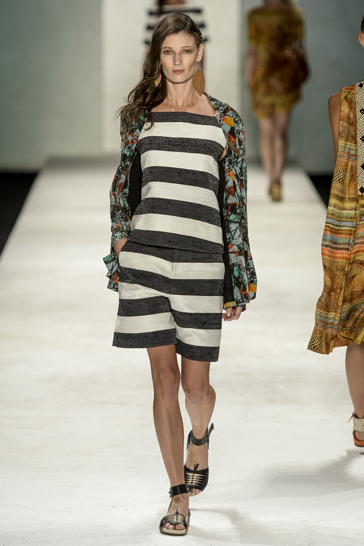 cantao-desfile-fr-verao2015-34