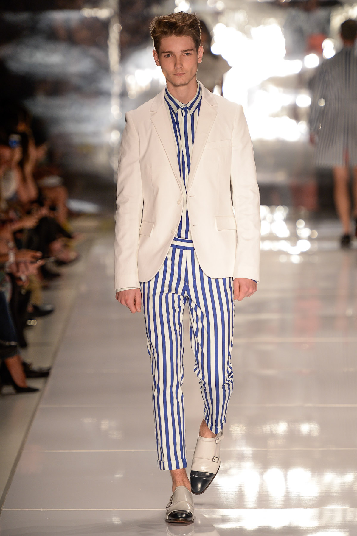colcci-desfile-spfw-verao2015-39
