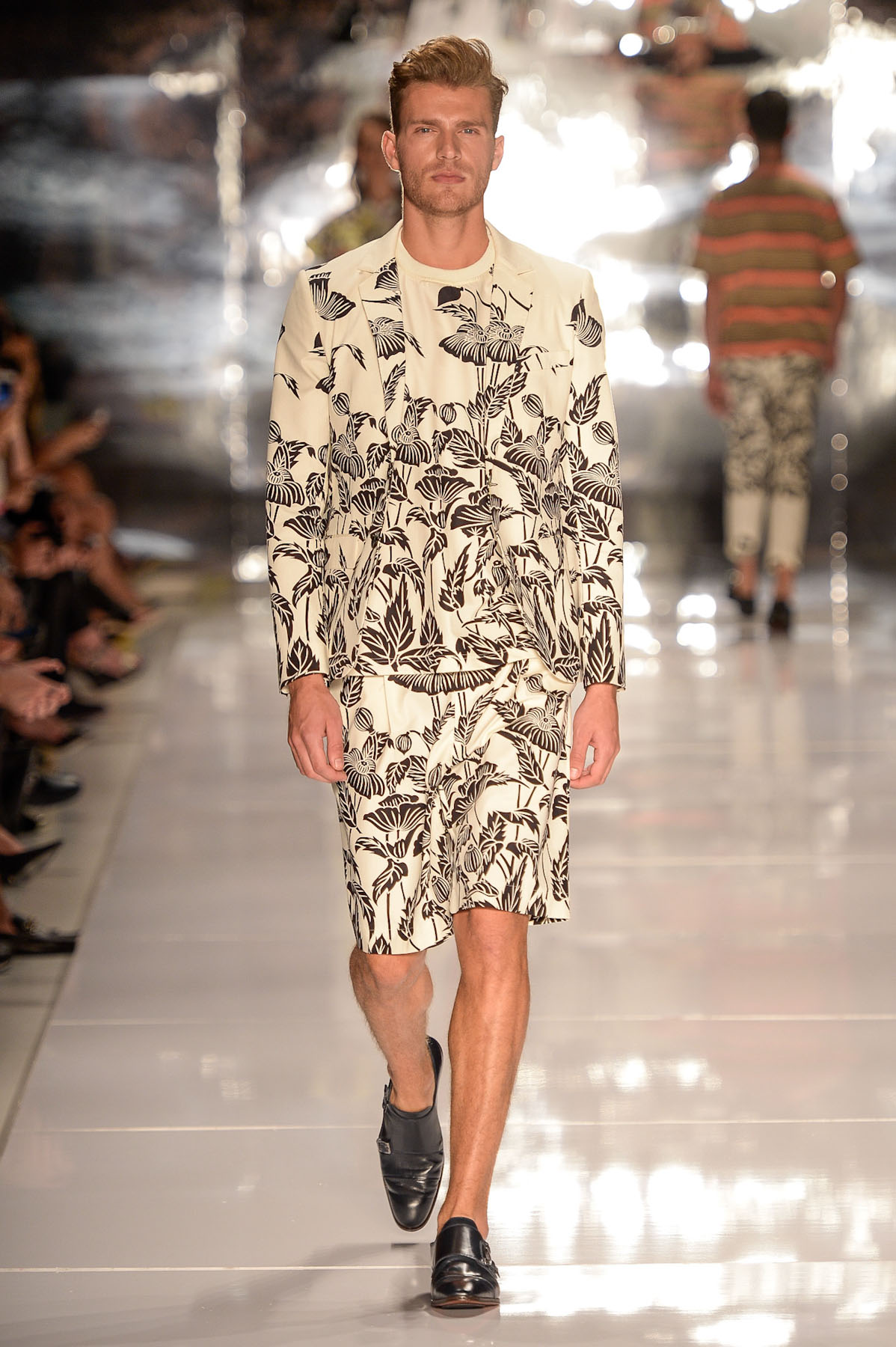 colcci-desfile-spfw-verao2015-53