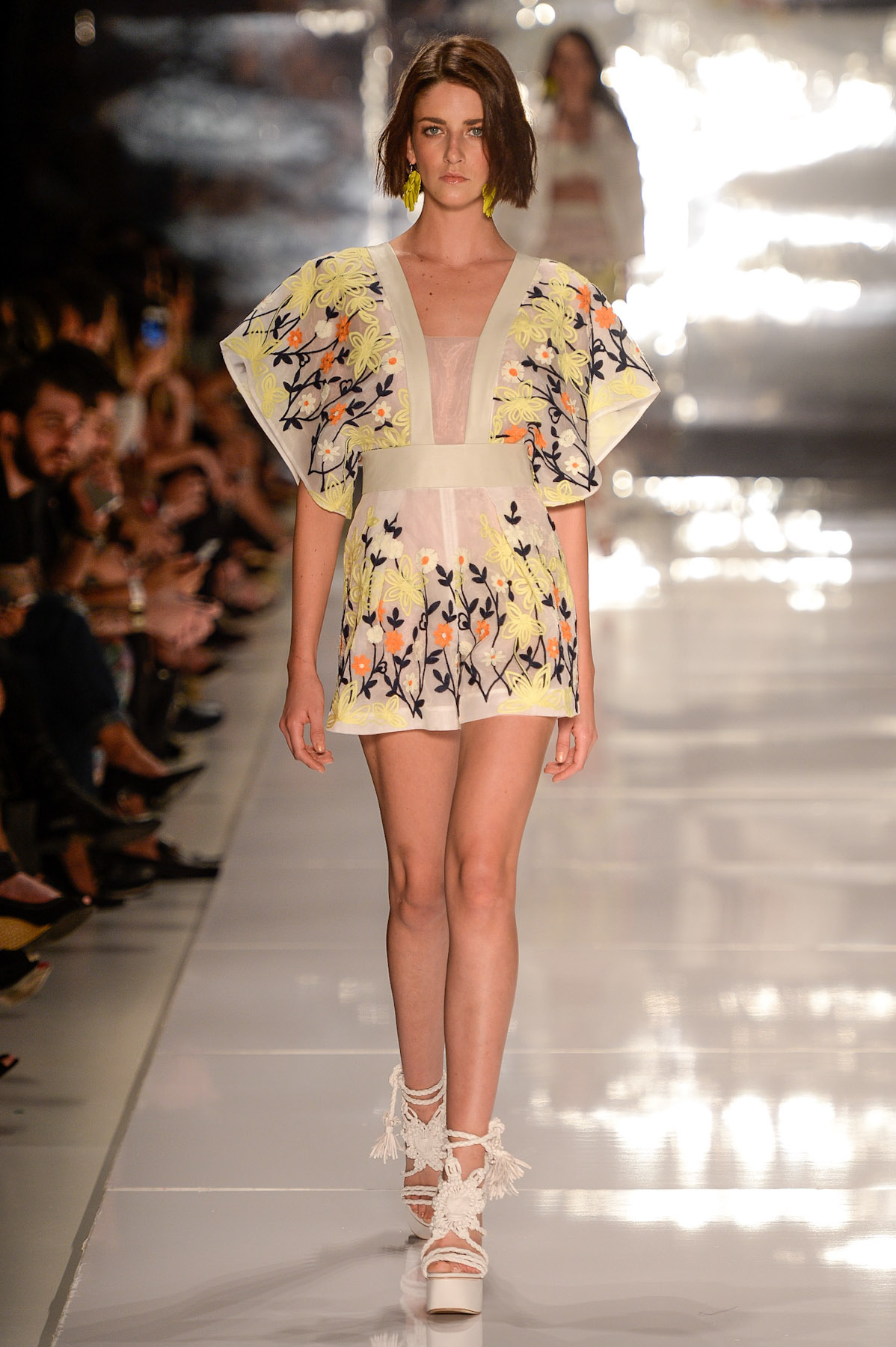 colcci-desfile-spfw-verao2015-57