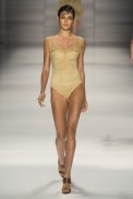 lenny-desfile-fr-verao2015-02