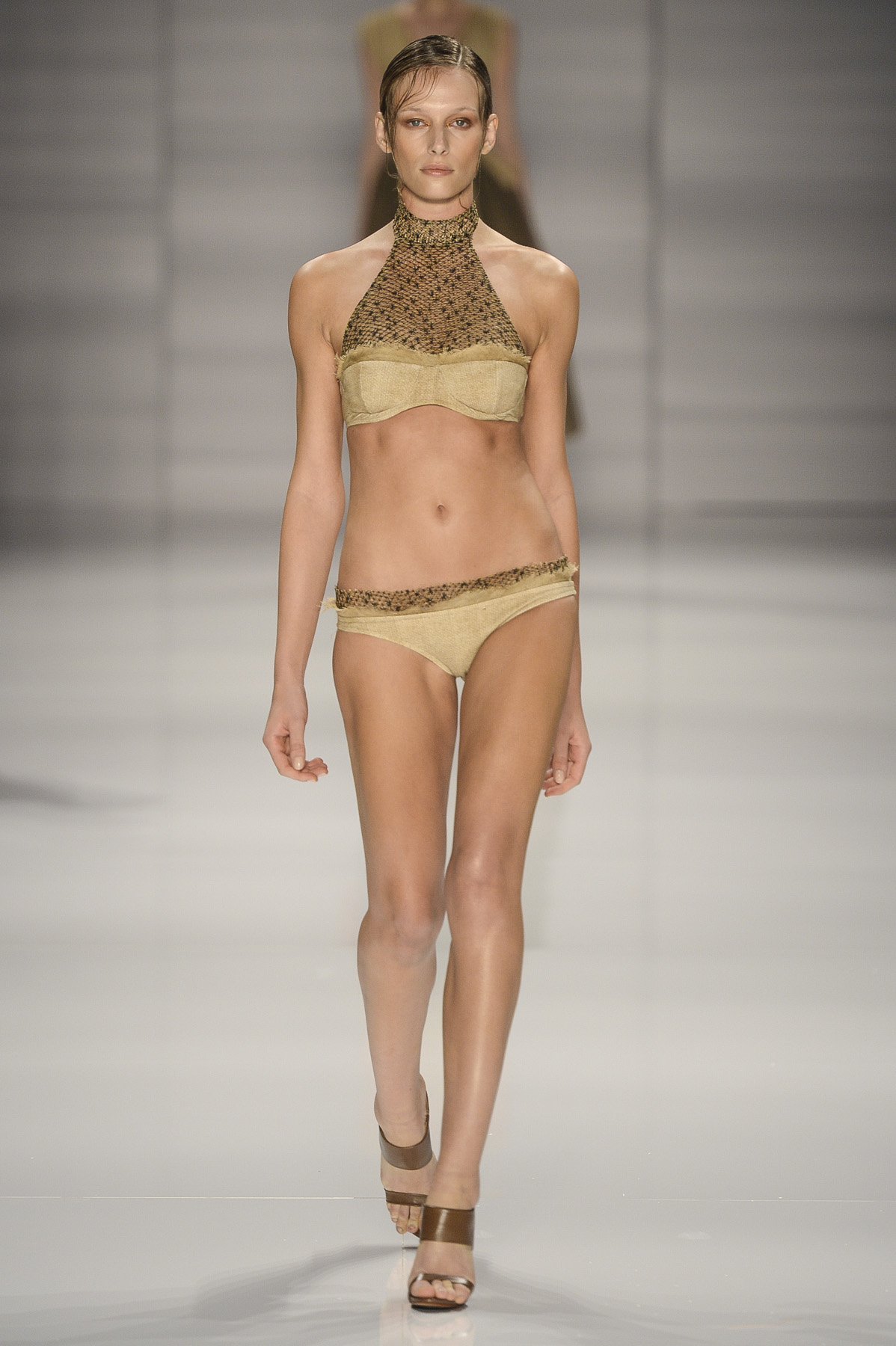 lenny-desfile-fr-verao2015-04