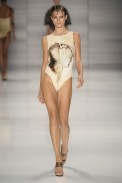 lenny-desfile-fr-verao2015-08