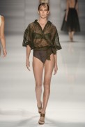 lenny-desfile-fr-verao2015-09