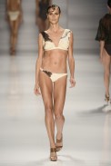 lenny-desfile-fr-verao2015-10