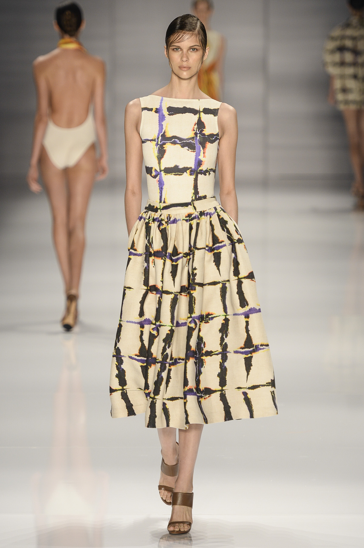 lenny-desfile-fr-verao2015-23