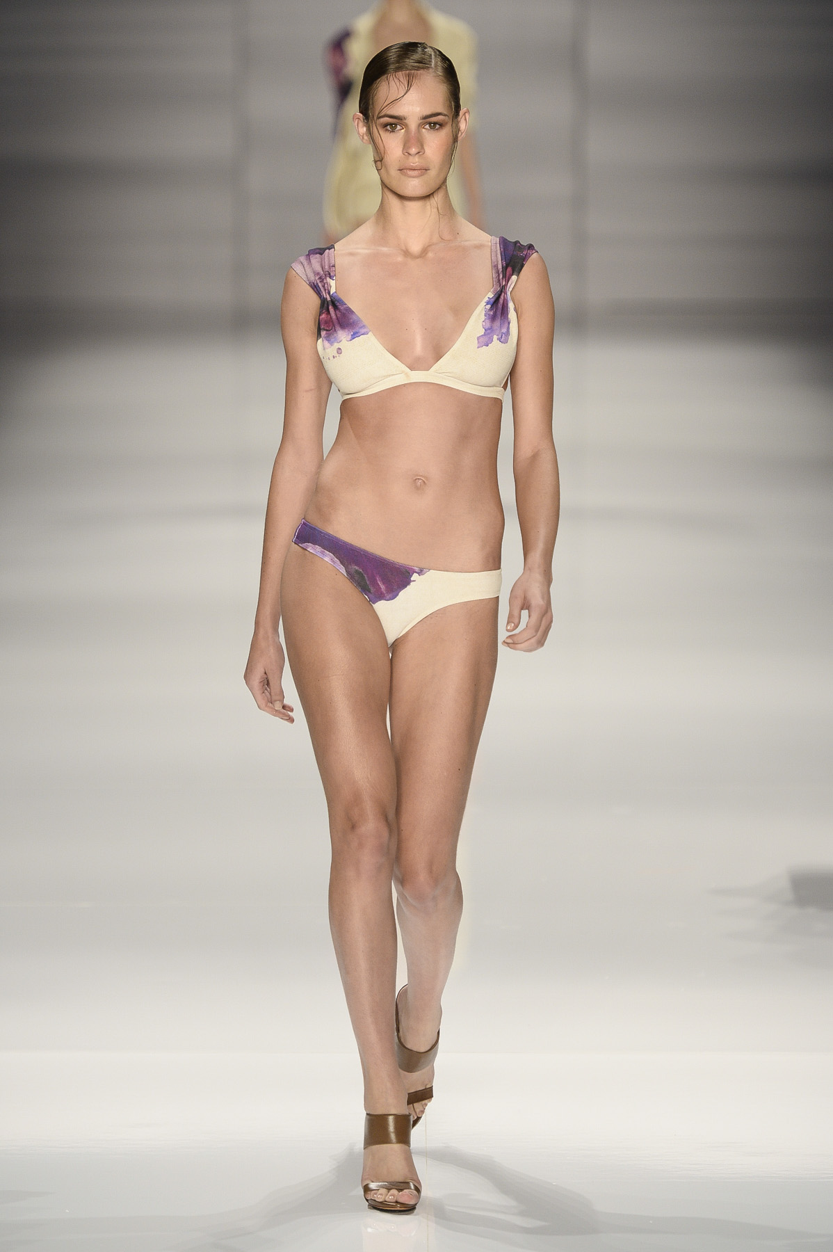 lenny-desfile-fr-verao2015-28