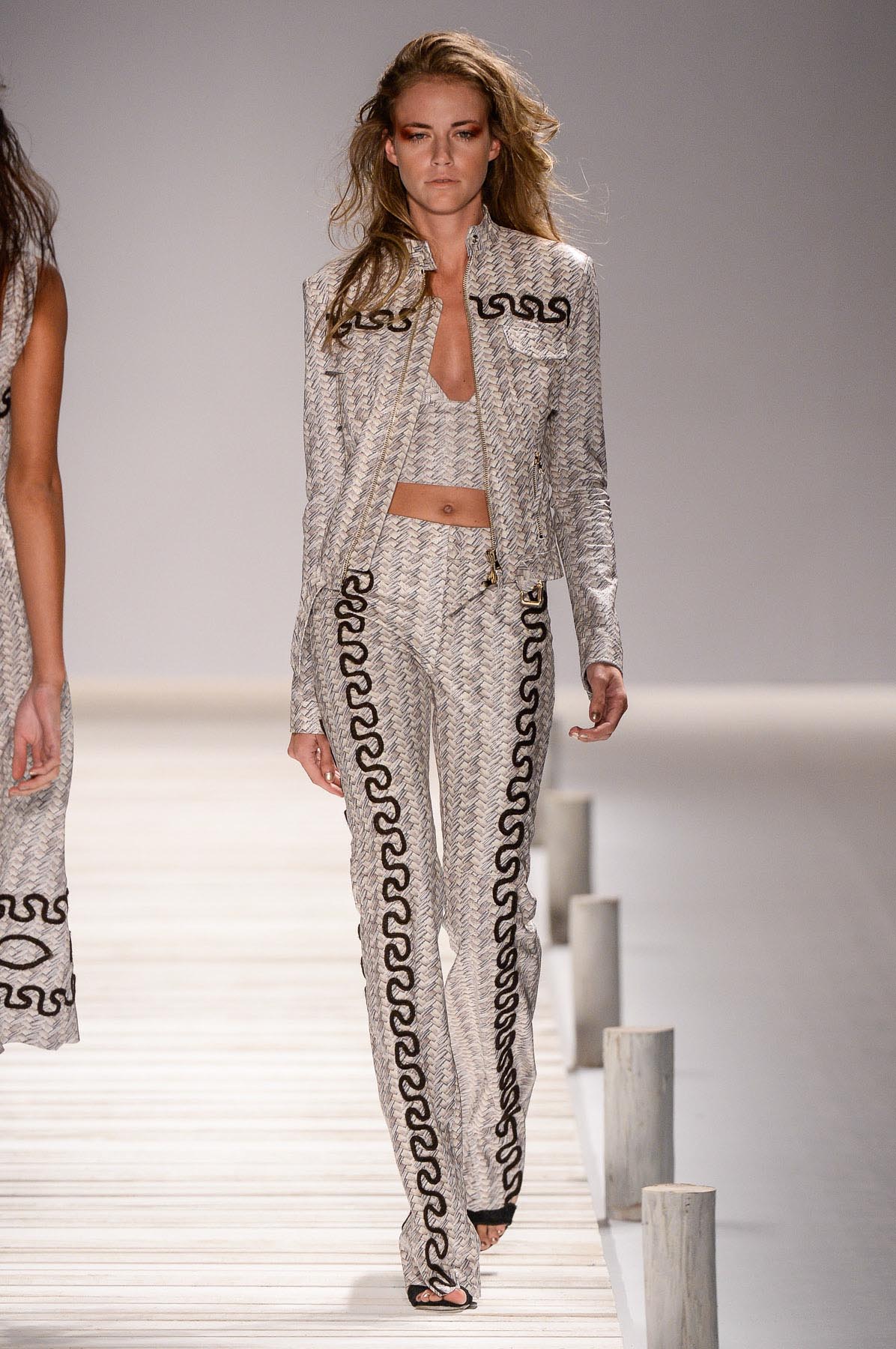 patriciaviera-desfile-fr-verao2015-12
