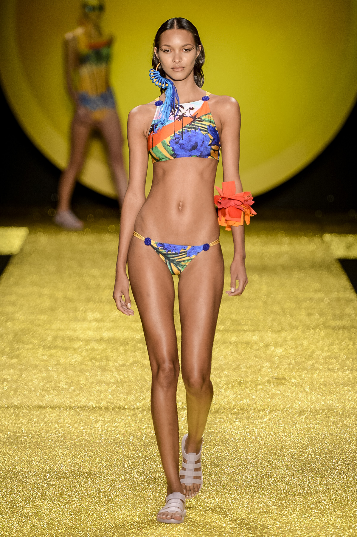 salinas-desfile-fr-verao2015-01
