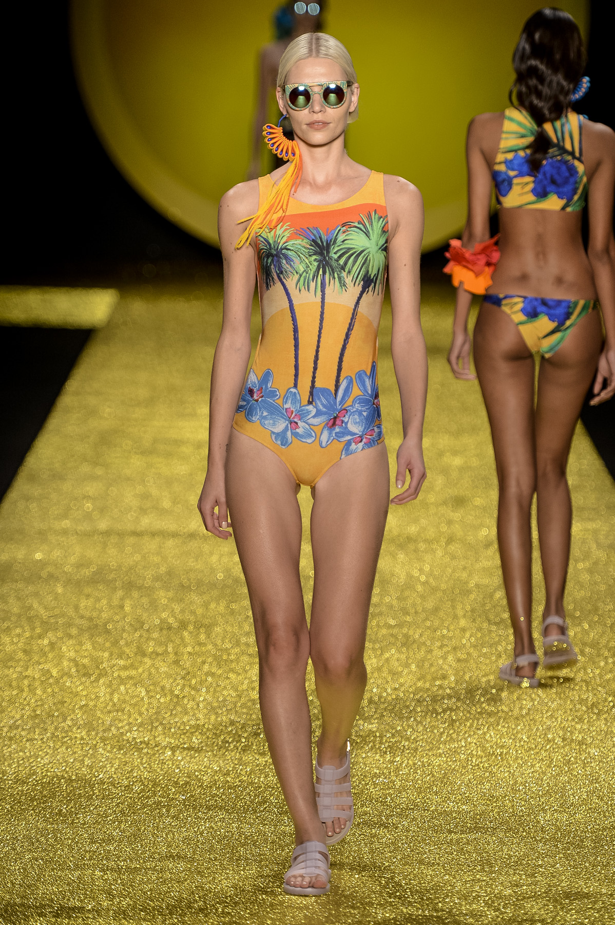 salinas-desfile-fr-verao2015-02