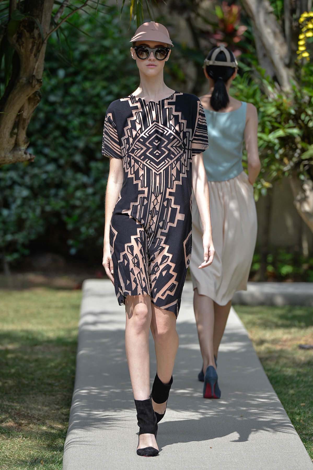 tecaporhelorocha-desfile-spfw-verao2015-17