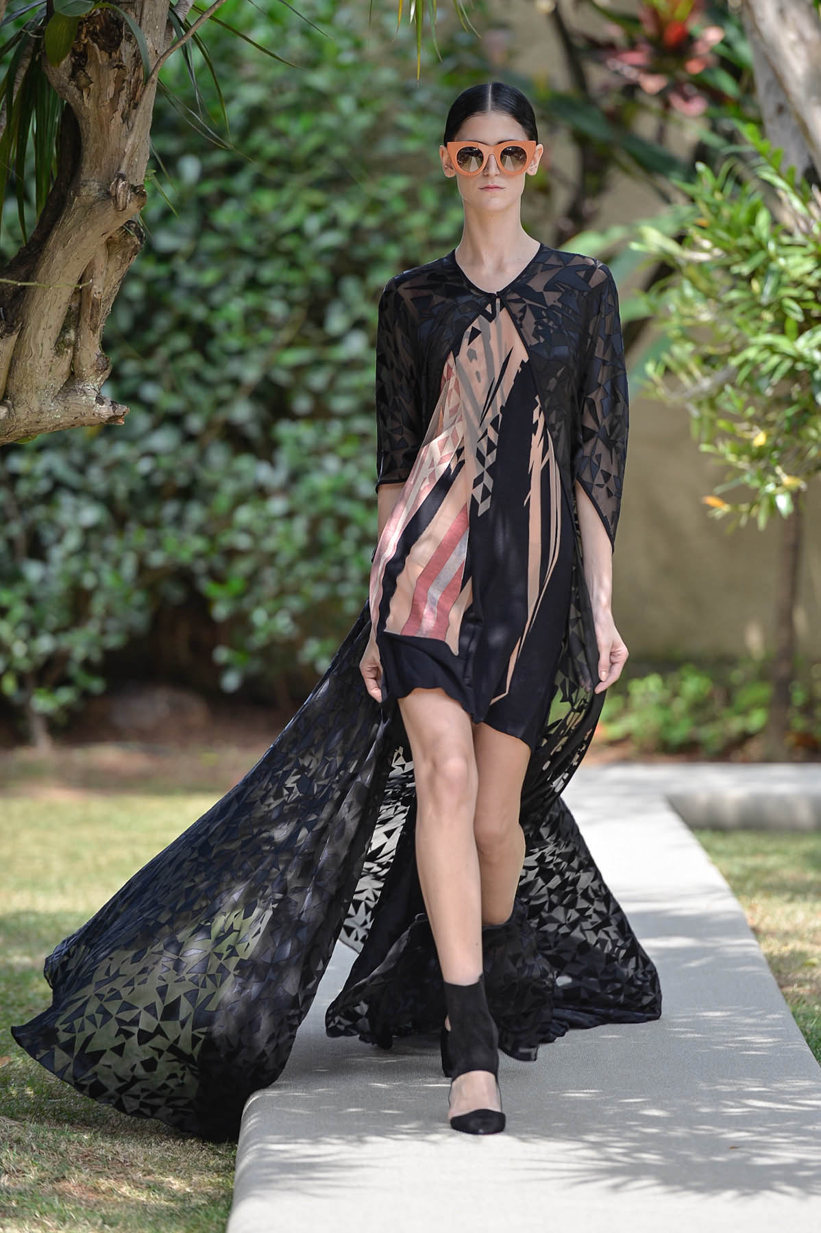 tecaporhelorocha-desfile-spfw-verao2015-31