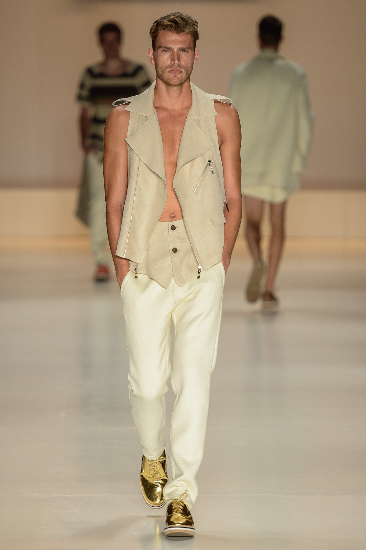triton-desfile-spfw-verao2015-24