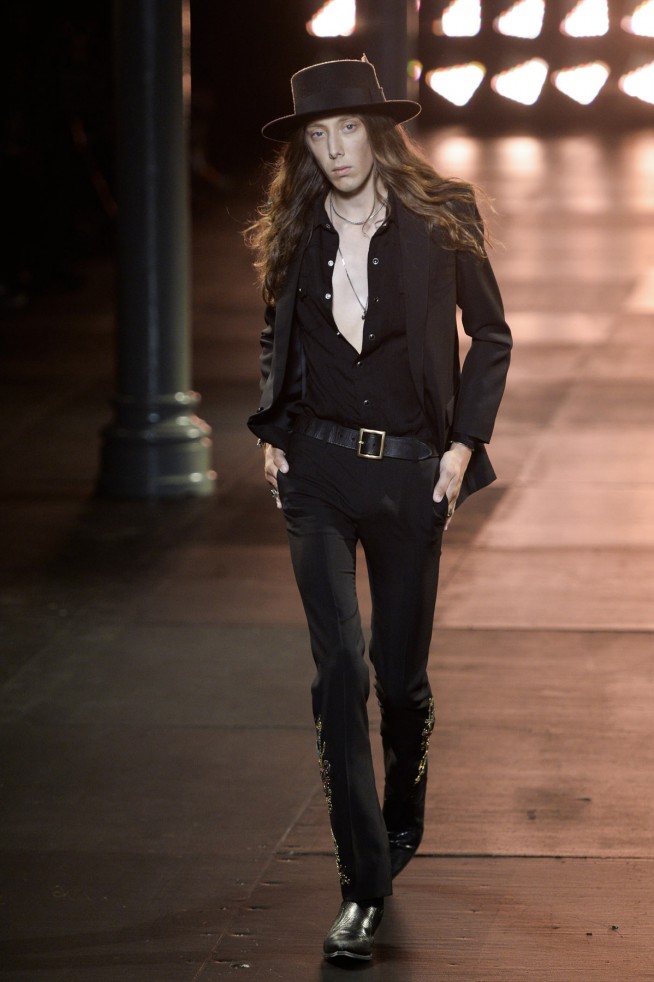 SaintLaurent-verao2015-parismen-2