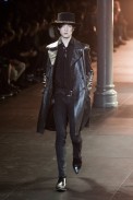 SaintLaurent-verao2015-parismen-30